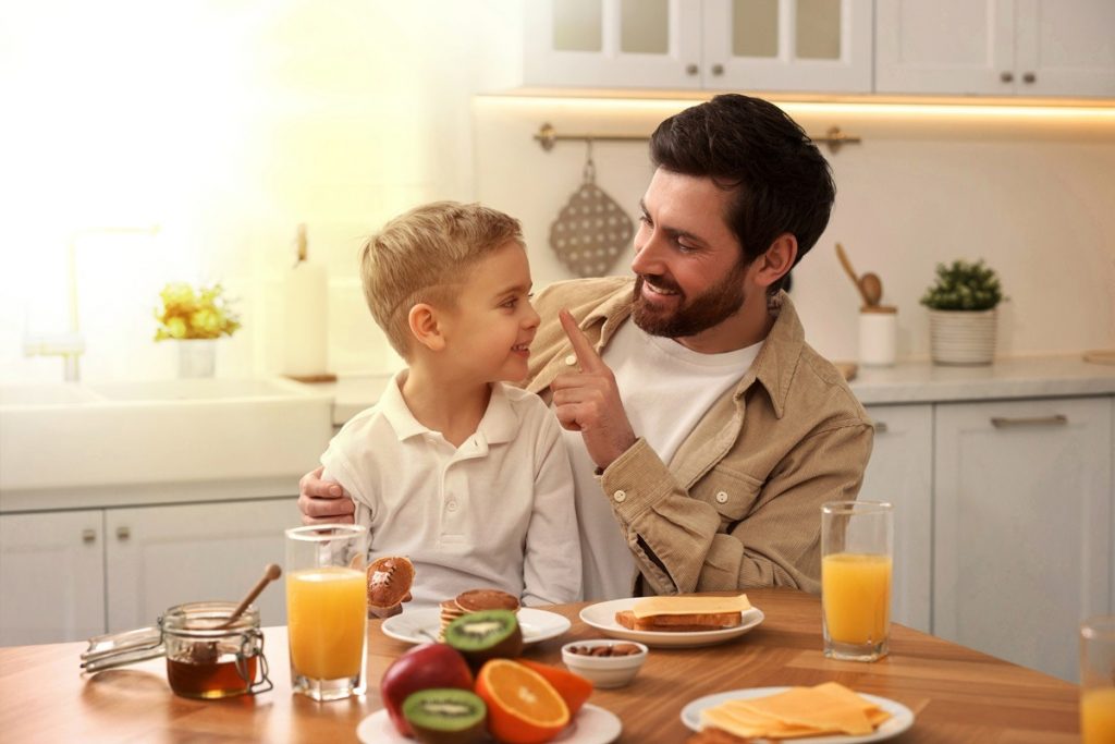 How to Teach Your Kids to Eat Healthy? 5 Simple Tips!